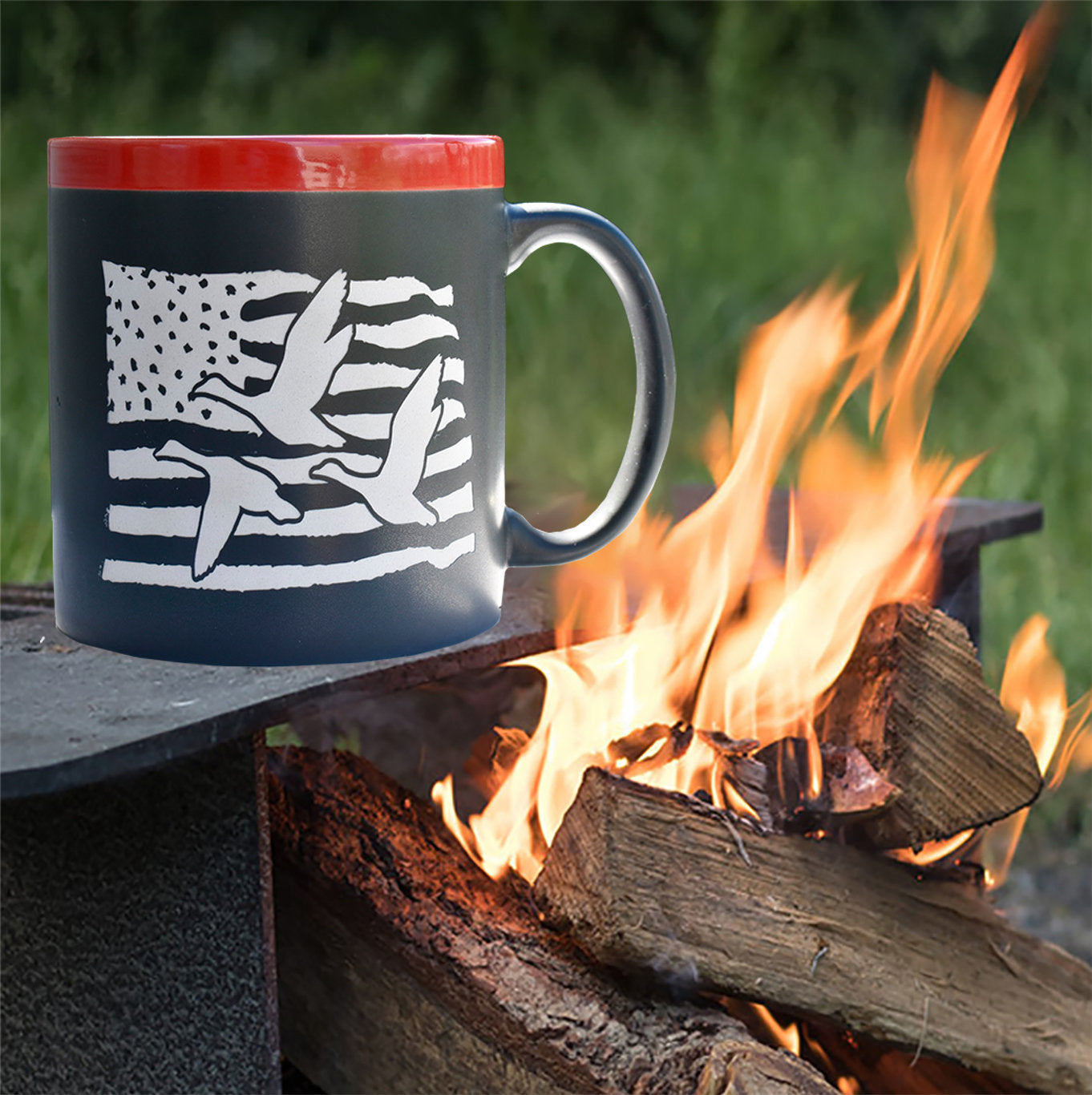 USA Flag with Ducks 22 oz Coffee Mug Outdoor Lover Gift Duck Hunter Gift for Dad
