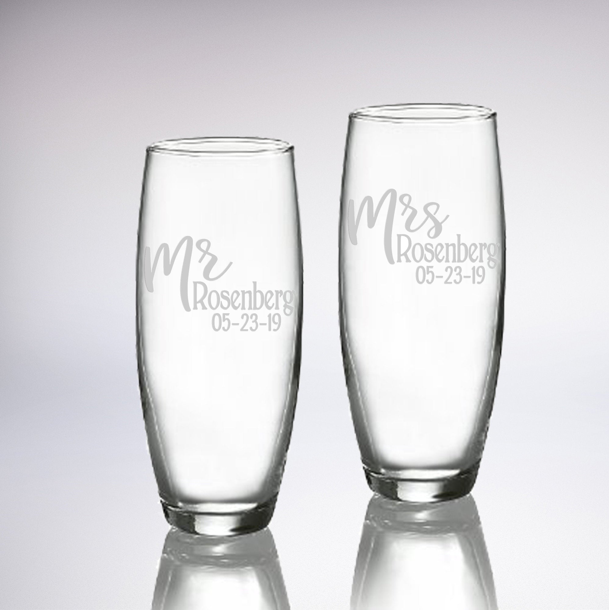 Mr and Mrs Personalized Stemless 9 oz Champagne Flutes | Wedding Toasting Flutes | Bride Groom Gift | Bridal Shower | Wedding Couple Gift